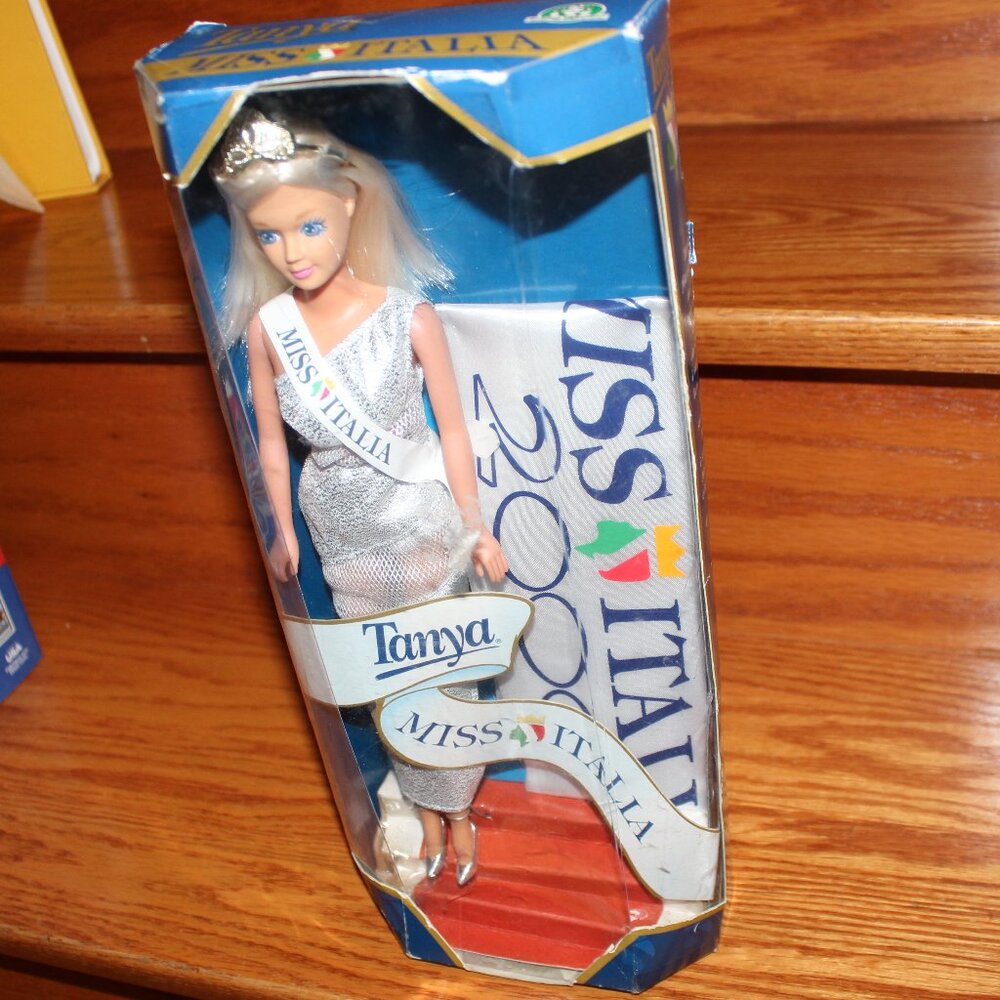 3/$88❤️rare TANIA Miss Italia 2000 figurine 12" doll bambola Giochi Preziosi